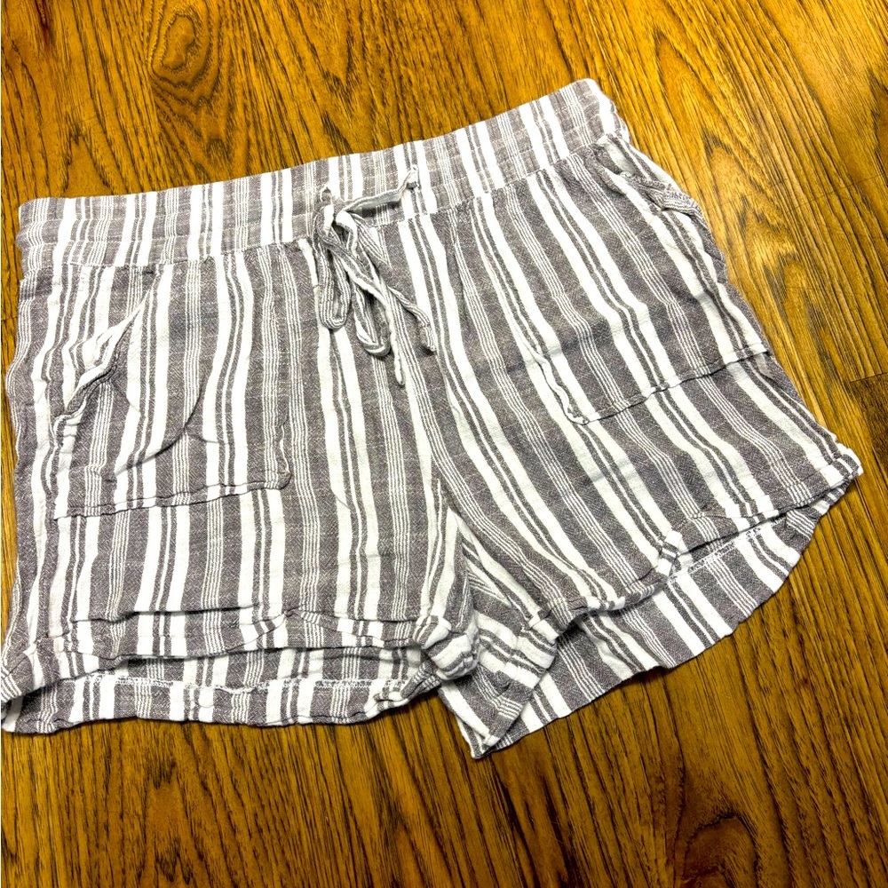 Linen shorts